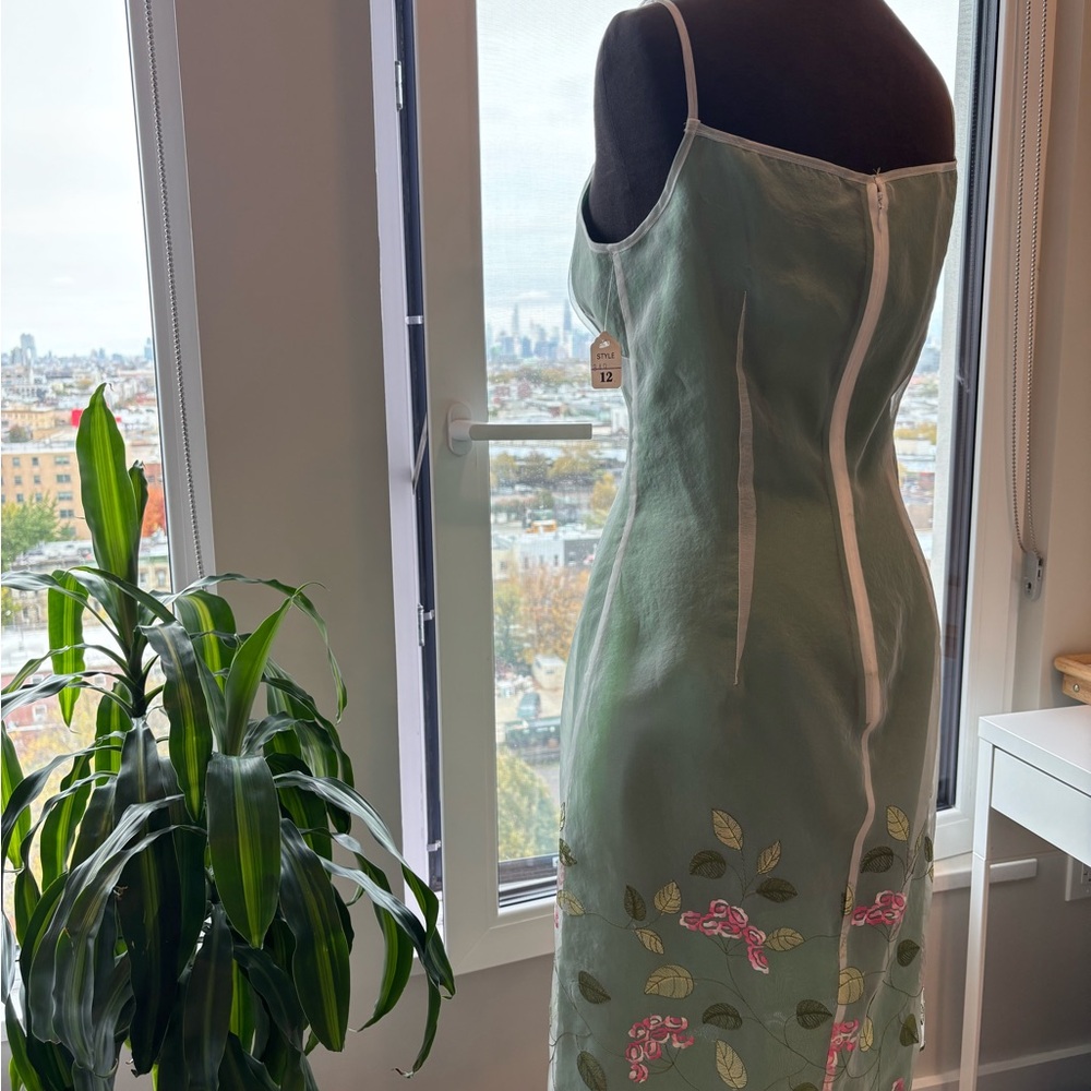 Chic Olive Green Floral Midi Dress - Picture 4 of 8